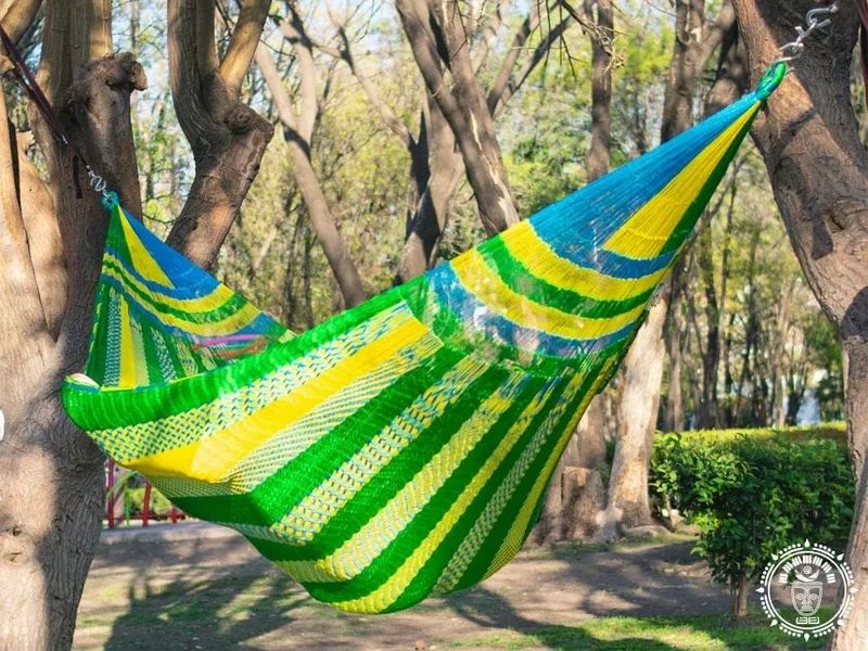 Maya queen XXL “guacamaya”