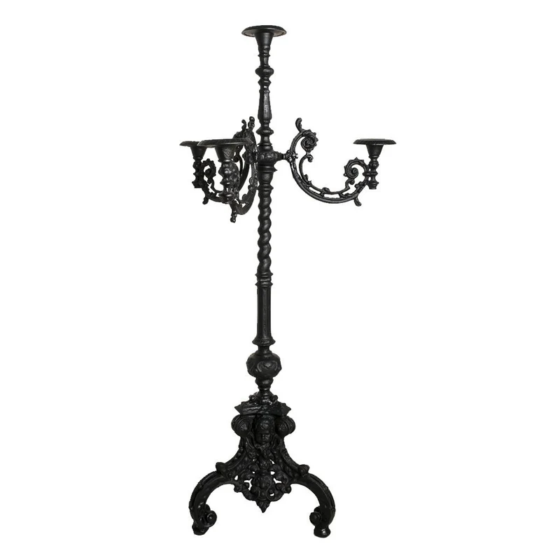 Golvkandelaber i gjutjärn