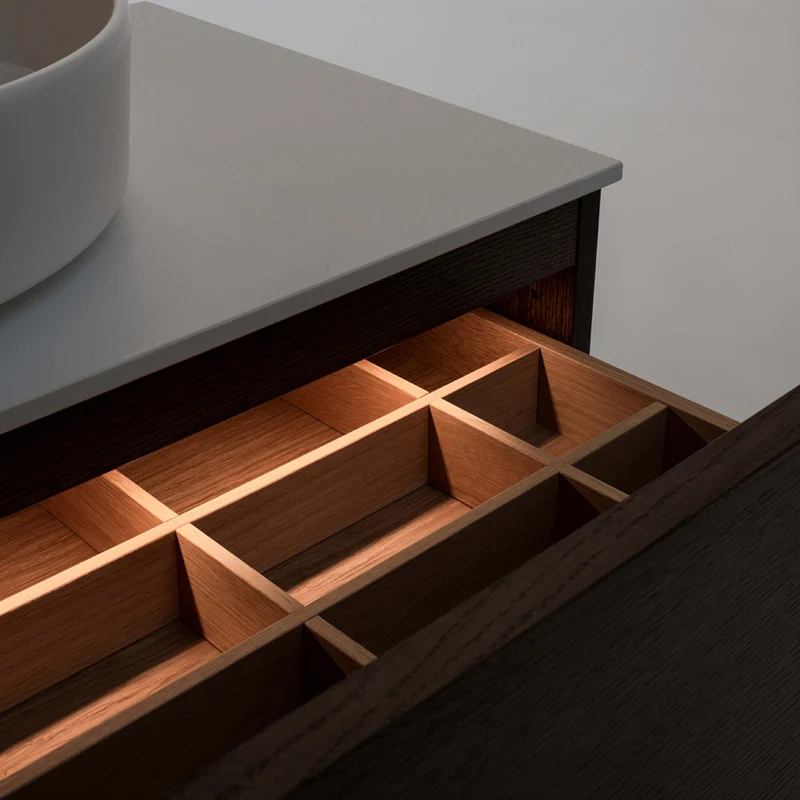 Sensorstyrd Belysning Till Kommod INR Air Wood 80